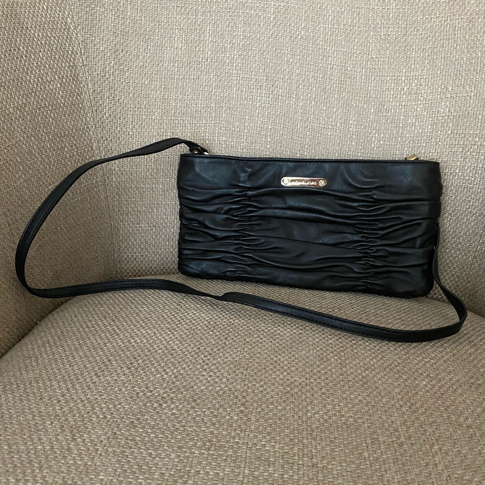 Black Michael Kors clutch/purse